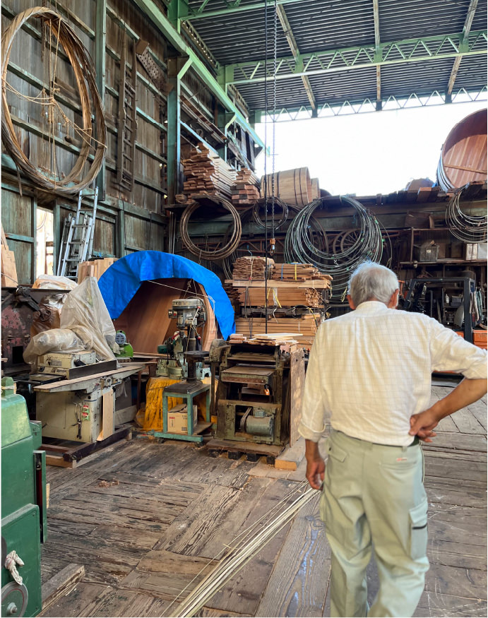 藤井製桶所【後編】 | 日本酒・清酒「賀茂鶴」醸造元｜賀茂鶴酒造株式